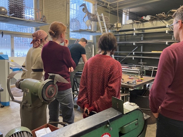curious hands. space + sound in learning making Workshop. Creating with Metal: a Very Brief Introduction. Joris Witvliet. Photo: Imka Buurke.