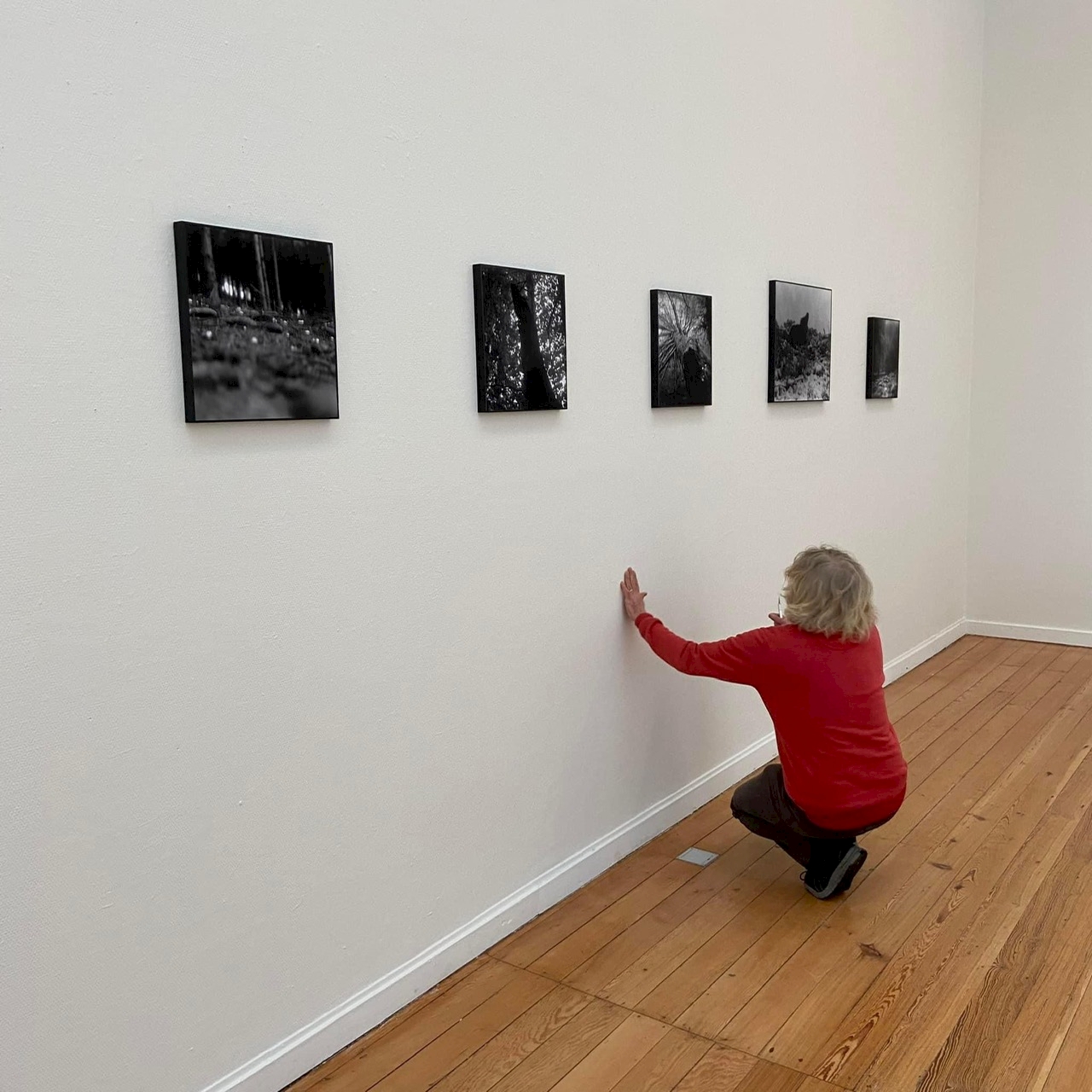 Knowing me. Knowing you. These are Curious Hands Making-Of Knowing Me. Knowing You. Paul Hondtong.